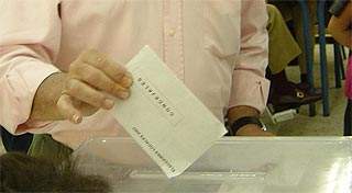 Votar en Las Tablas, una carrera de obstáculos