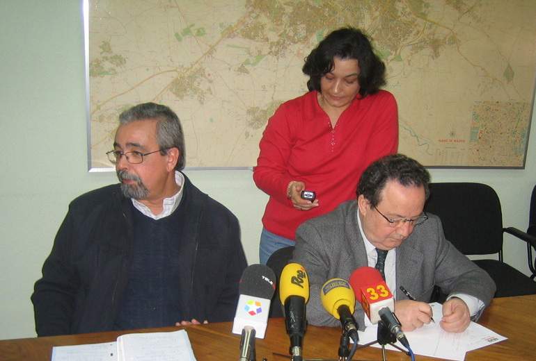 Ángel Pérez presenta a la FRAVM un documento de compromisos