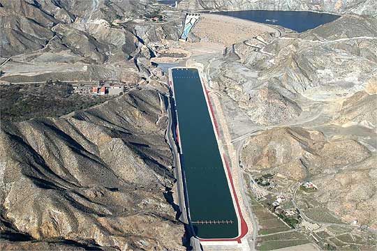 Butarque pide que se declare desierto el concurso de ideas sobre el canal de remo olímpico