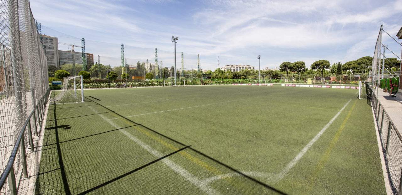 Las asociaciones de Chamberí, satisfechas con el compromiso de conservar las pistas deportivas del Canal