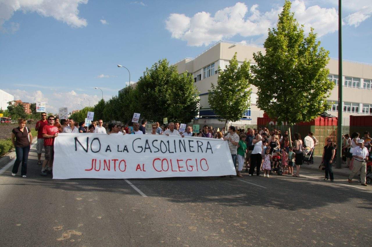 Carabanchel continuará movilizándose contra la gasolinera de la avenida de La Peseta