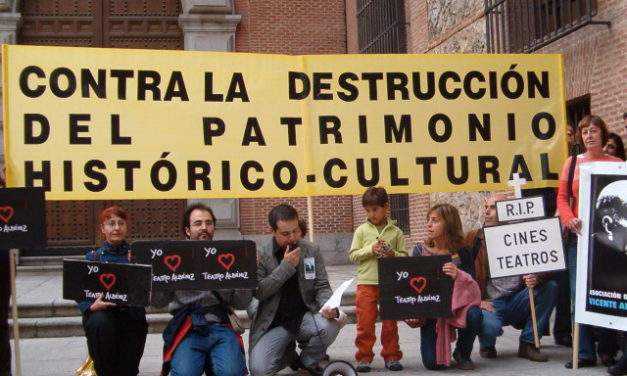 Concentración contra la destrucción del patrimonio histórico-cultural
