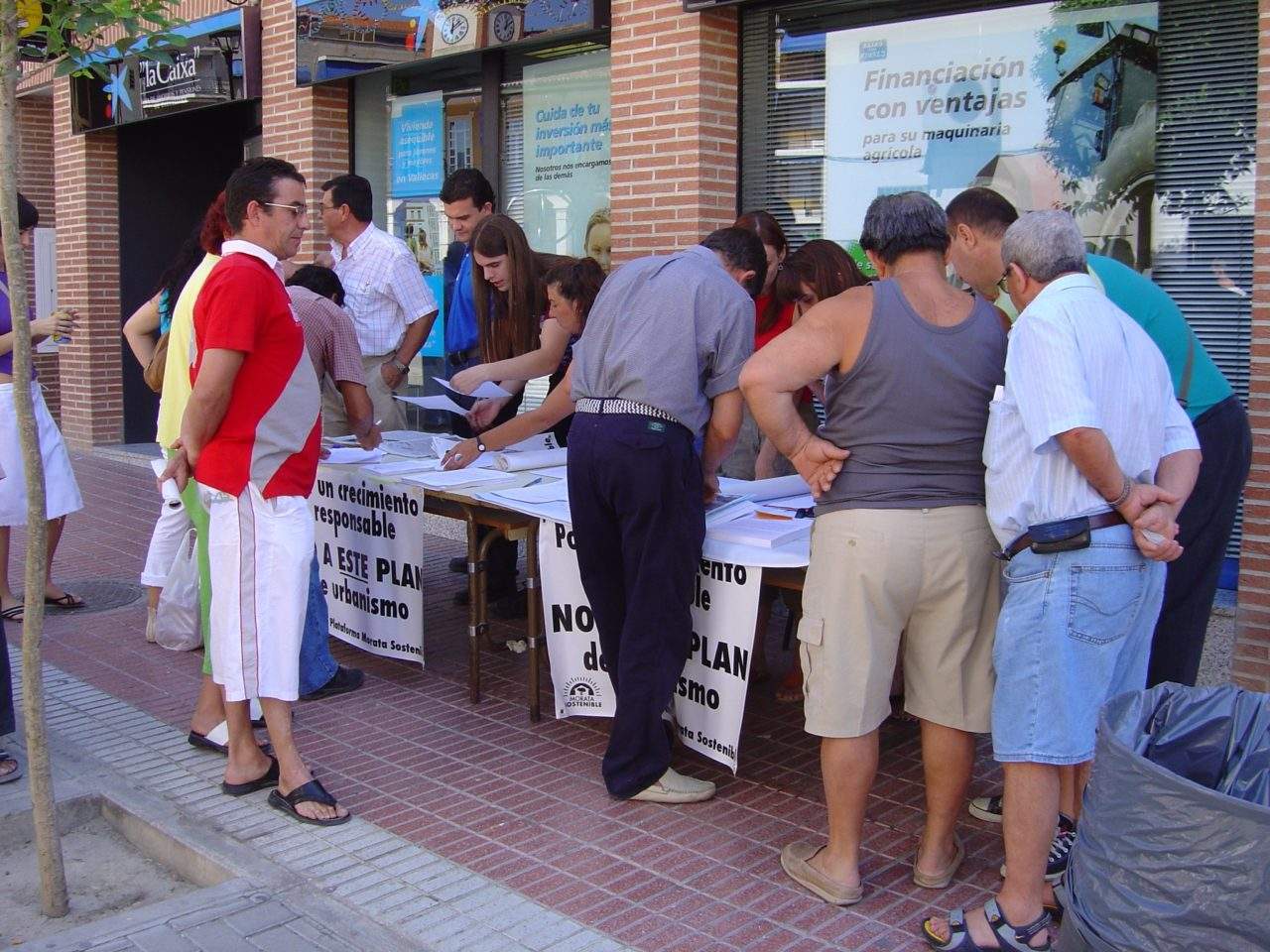 Concentración en Morata de Tajuña contra la central térmica