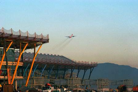 El cierre de la pista 36L: sólo un parche
