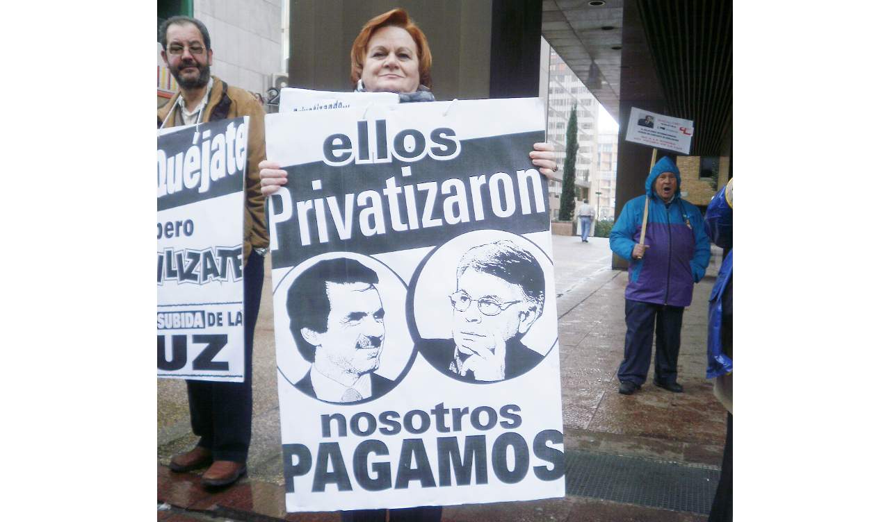 La CEAV anima a protestar contra la subida de la luz