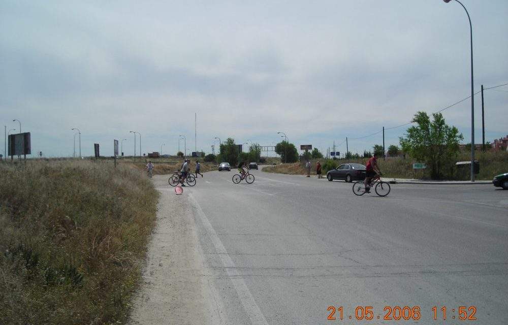 La avenida de los Rosales, una carrera de obstáculos