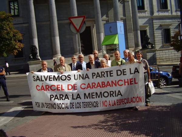 La demanda de la creación de un Centro por la Paz y la Memoria llega a Zapatero