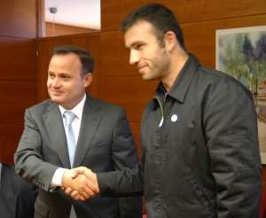 La FRAVM firma un acuerdo con el Ayuntamiento de Coslada para la celebración del 40 aniversario del movimiento vecinal