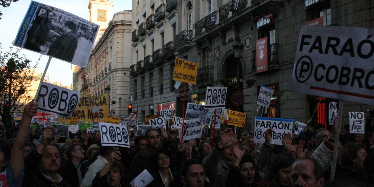 Los vecinos antiparquímetros, en la concejalía de Hacienda