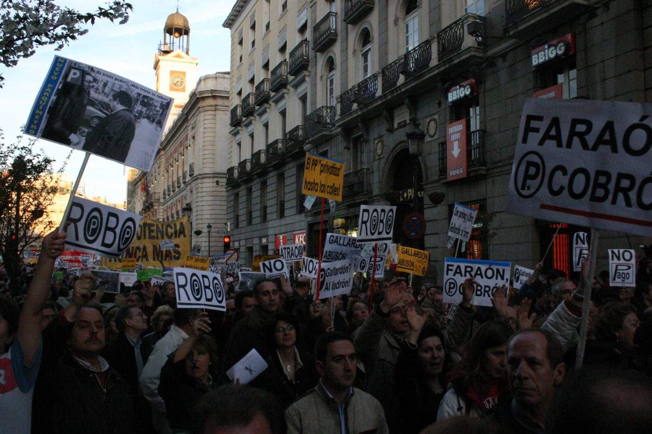 Los vecinos antiparquímetros, en la concejalía de Hacienda
