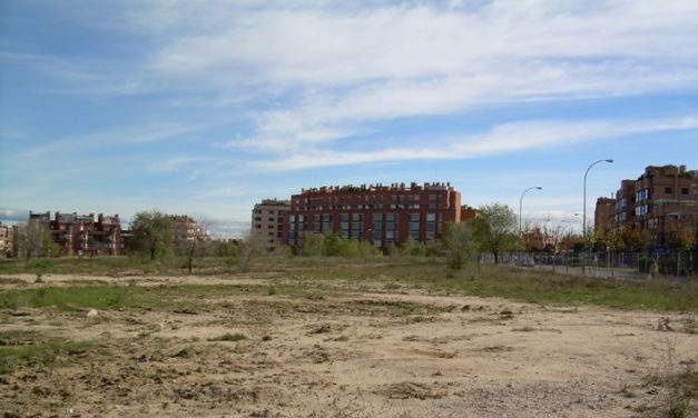 Los vecinos de Hortaleza denuncian el incumplimiento del contrato del Coliseo de las Tres Culturas