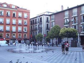 Los vecinos del barrio de Universidad se movilizan ”por un centro habitable”