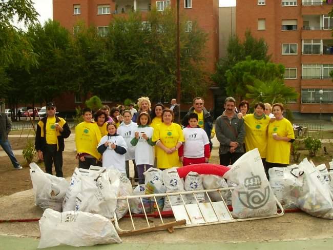 Meco sale a la calle en defensa de la Ciudad de la Luz