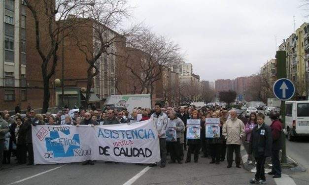 Mil voces reivindican un centro de salud para el barrio de La Elipa