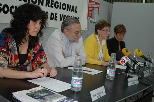 Organizaciones ciudadanas, profesionales y sindicales presentan una batería de propuestas para hacer frente al deterioro de la sanidad pública