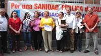 Unas 200 personas reclaman en Carabanchel la construcción de cuatro centros de salud públicos
