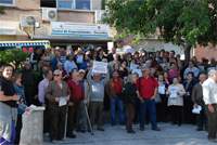 Unas 350 vecinas y vecinos de Orcasitas exigen la construcción de un nuevo centro de salud