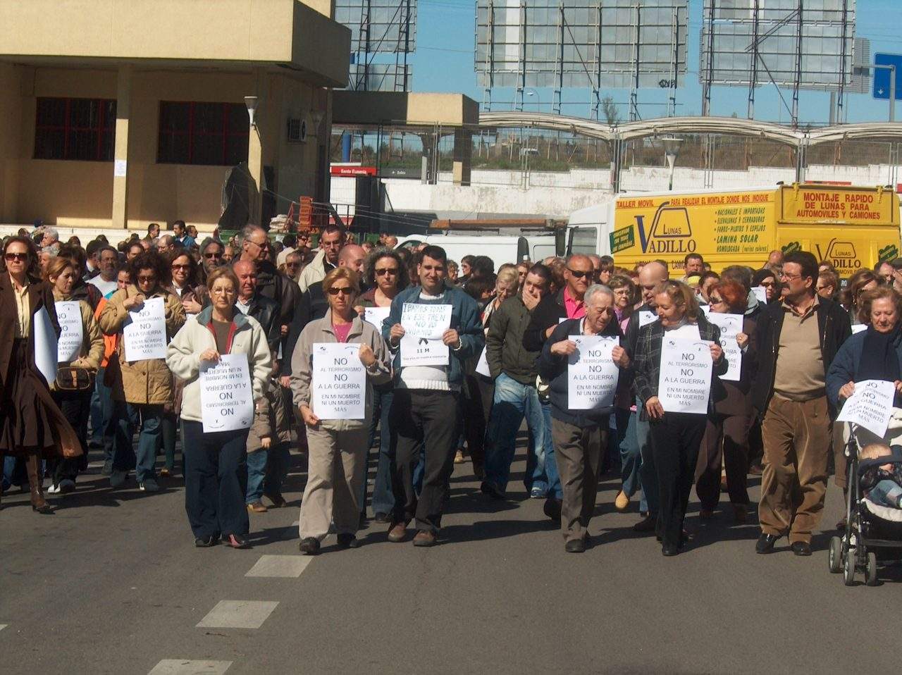 Vallecas rinde homenaje a las víctimas del 11M