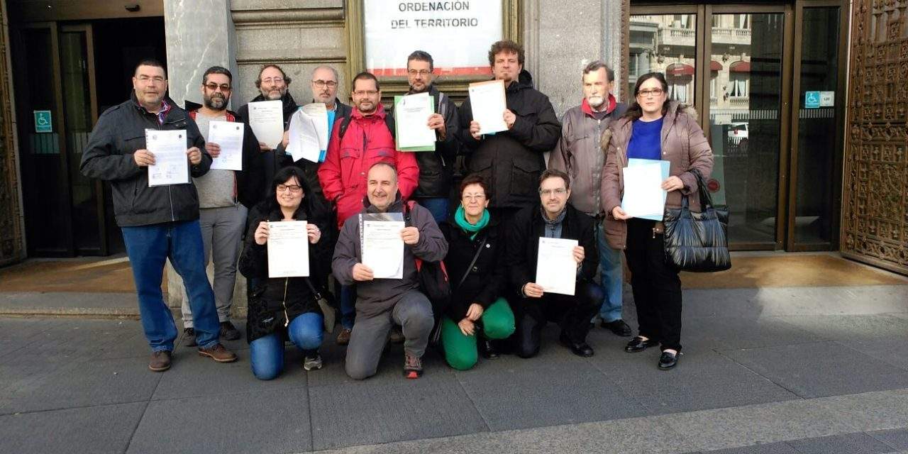 Entidades ecologistas y vecinales critican el protocolo anticontaminación de la Comunidad por su escasa utilidad
