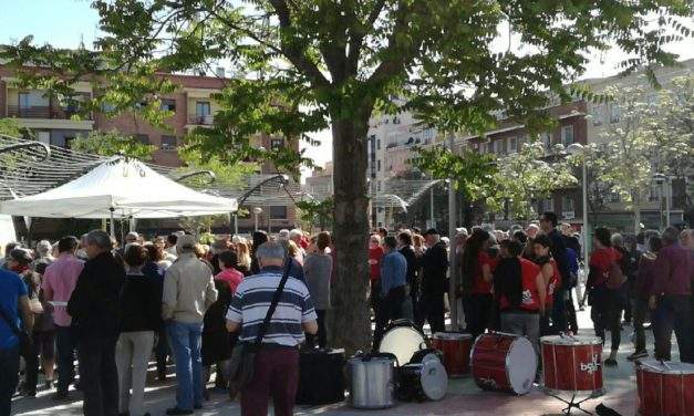 Cientos de vecinos de Carabanchel dan la bienvenida al parque de Blasa Pérez