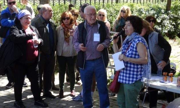 Más de 300 personas exigen el uso dotacional de los terrenos que Adif mantiene abandonados en Delicias