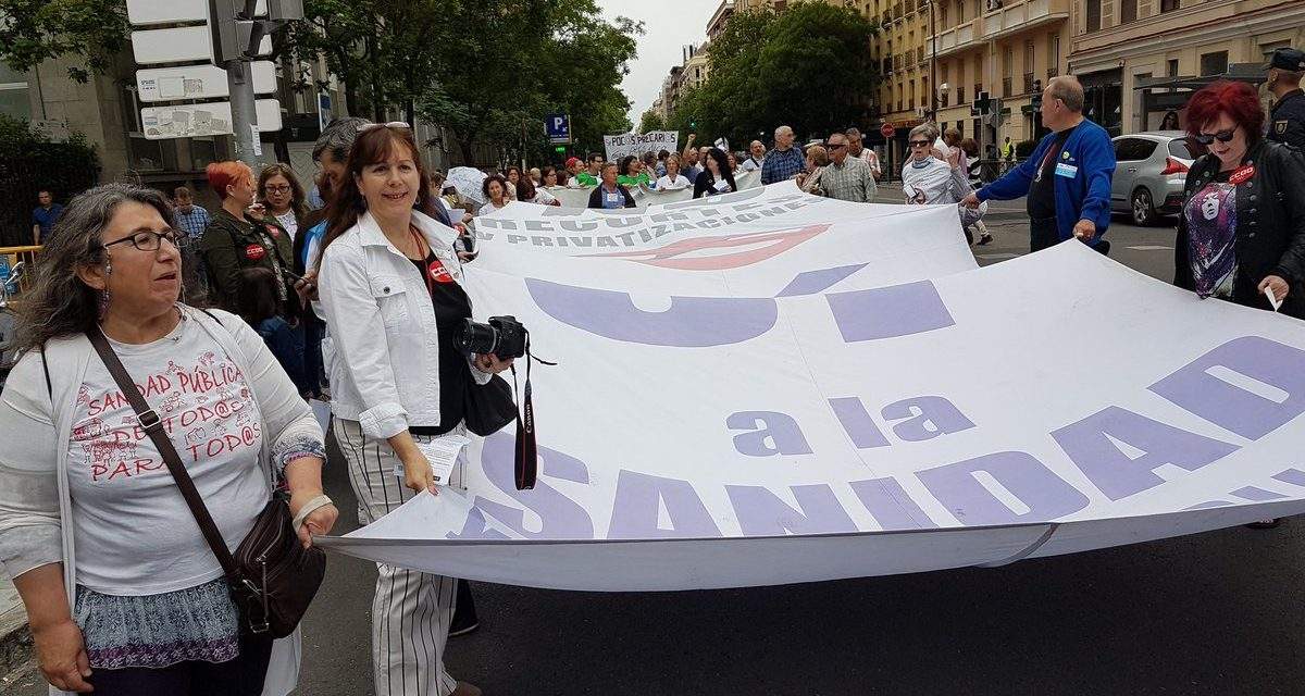 Centenares de personas regresan a La Princesa en defensa de la sanidad pública