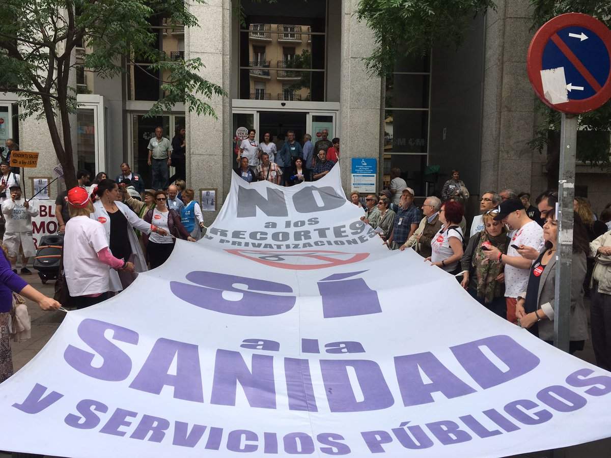 Centenares de personas regresan a La Princesa en defensa de la sanidad pública