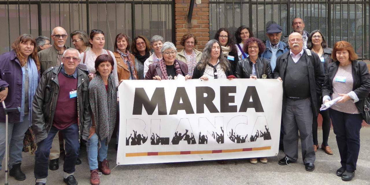 Las Mareas Blancas presentan en el Congreso sus propuestas para frenar el deterioro de la sanidad pública