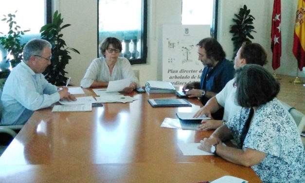 El Ayuntamiento de Madrid paraliza hasta septiembre la implantación del nuevo sistema de recogida de basura en los PAU