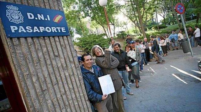 Retrasos intolerables en los trámites del DNI