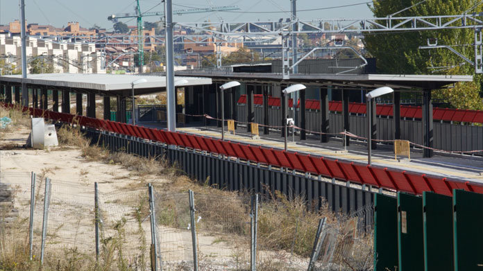 Montecarmelo clama por la apertura de su estación de tren fantasma