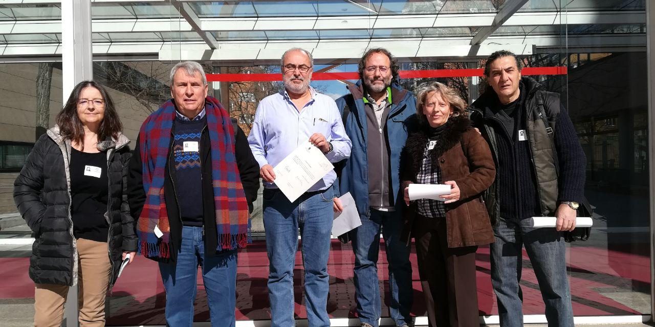 La Asamblea insta al Gobierno regional a realizar un estudio epidemiológico en Fontarrón ante la alta concentración de antenas