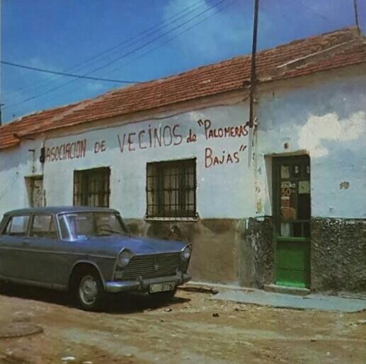 Local originario de la AV de Palomeras Bajas