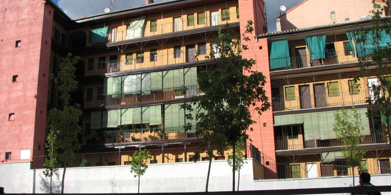 La Corrala y la FRAVM piden a Calvo que rectifique y vuelva a incluir a Embajadores como área de regeneración urbana