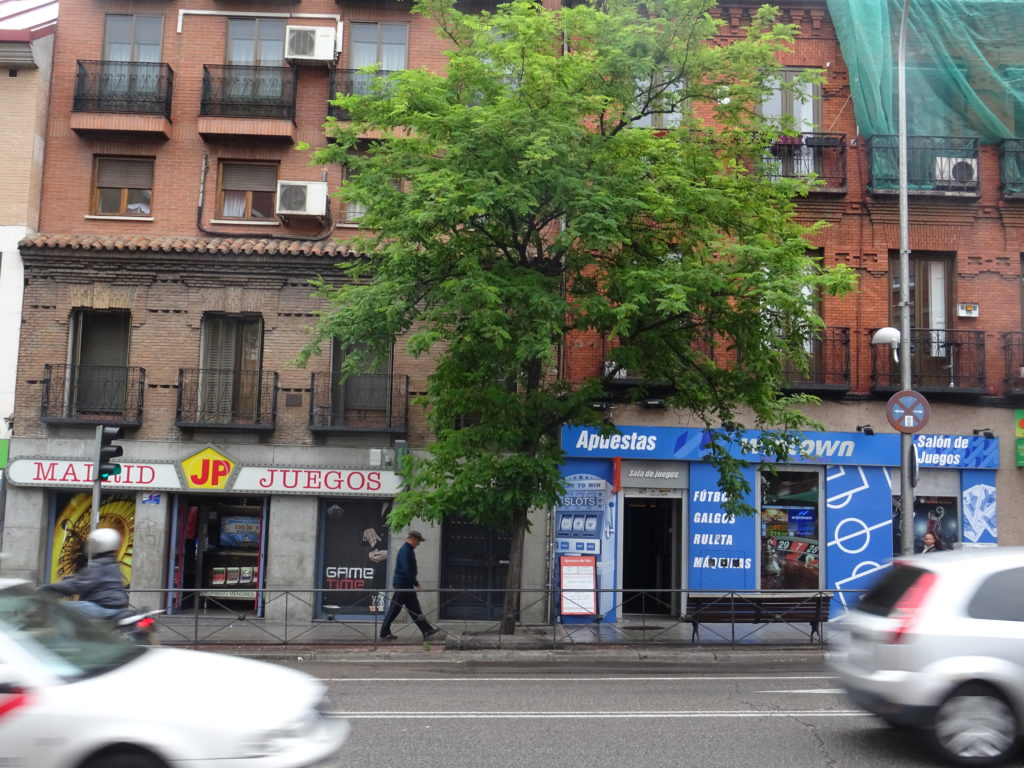 15 medidas para poner coto a la proliferación de las casas de juego y de apuestas en los barrios