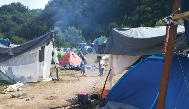 San Fernando de Henares se mueve para enviar ropa de invierno a los refugiados atrapados en Bosnia