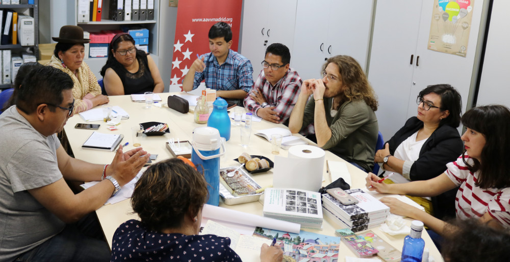 Representantes de las juntas vecinales de La Paz visitan la FRAVM