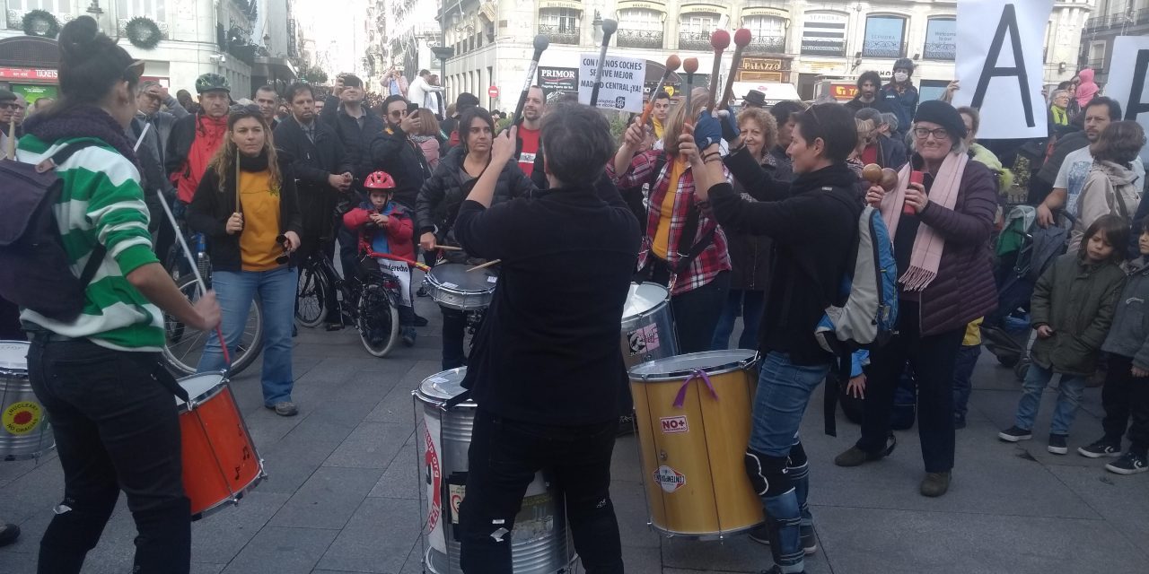 Varios cientos de personas se manifiestan en defensa de Madrid Central