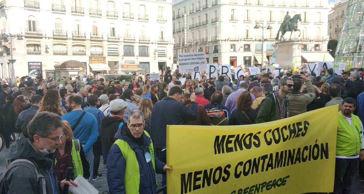 Varios cientos de personas se manifiestan en defensa de Madrid Central