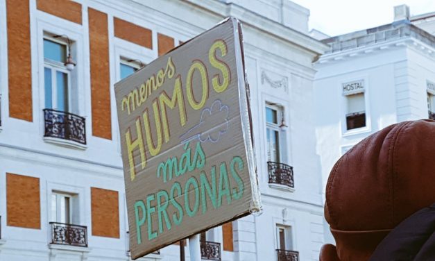 Almeida iba a Bruselas a vender humo