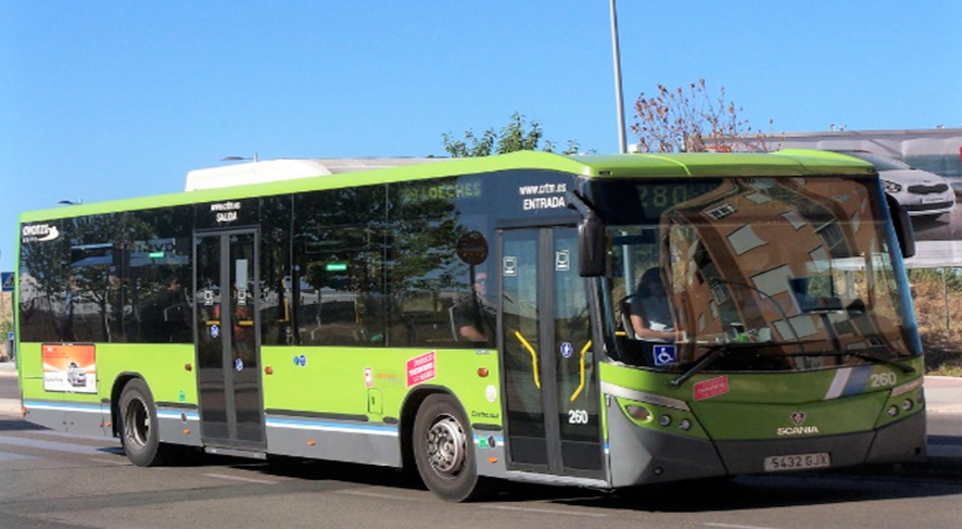 La vecindad de Mejorada, harta de soportar atascos diarios, exige un transporte público del siglo XXI