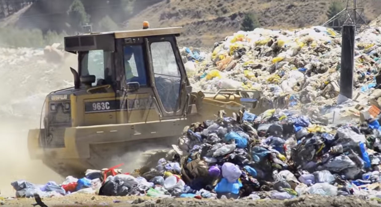 La Asociación Vecinal PAU Ensanche de Vallecas “no permitirá” el traslado a Valdemingómez de la basura del vertedero de Alcalá