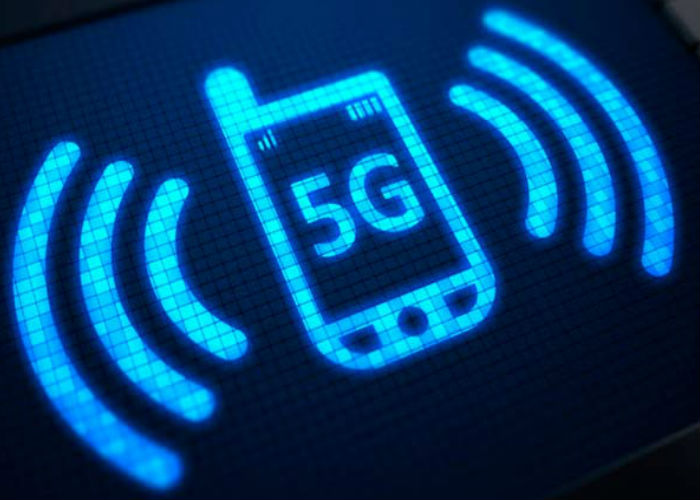 Concentración ante el Ministerio de Sanidad para pedir una moratoria a la tecnología 5G