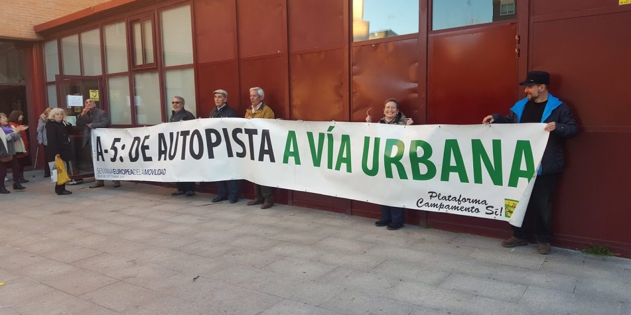 Campamento Sí rechaza la clausura de los semáforos de la A-5 y vuelve a reclamar su conversión en una avenida urbana