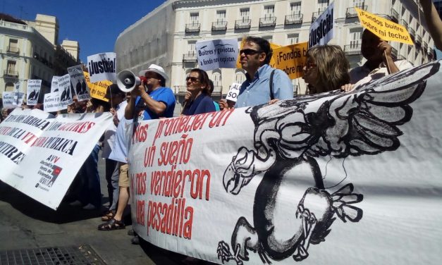 Convocan a los partidos a firmar un compromiso por la recuperación de las 2.935 viviendas públicas vendidas a Goldman Sachs