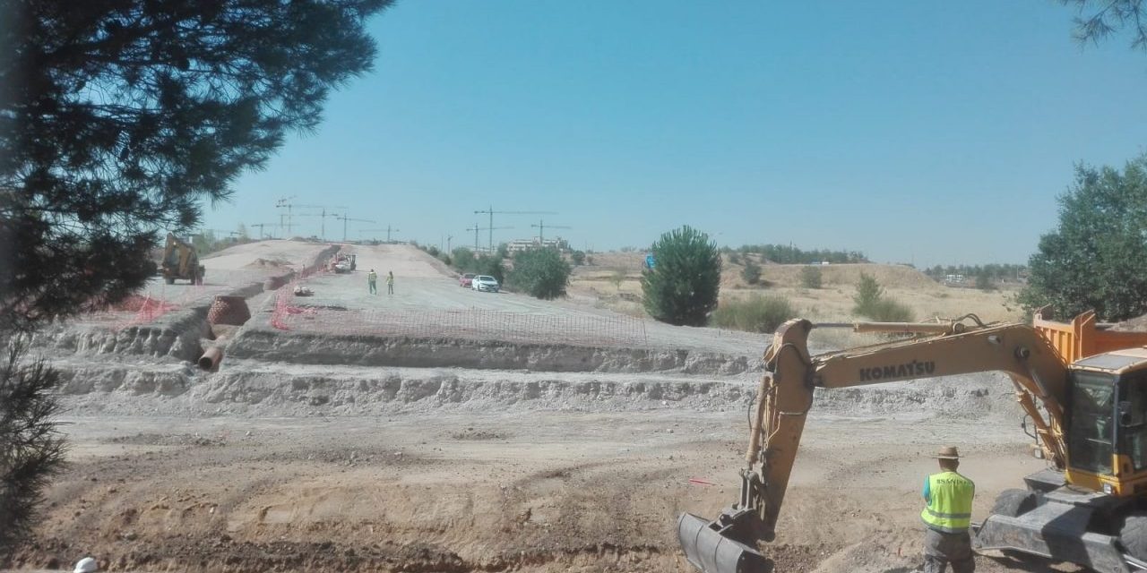 Arrancan las obras de la mayor superficie comercial de Madrid, para sorpresa y temor de la vecindad de Coslada