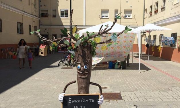 La concejala de Barajas deja sin local a las dos asociaciones vecinales más antiguas del distrito