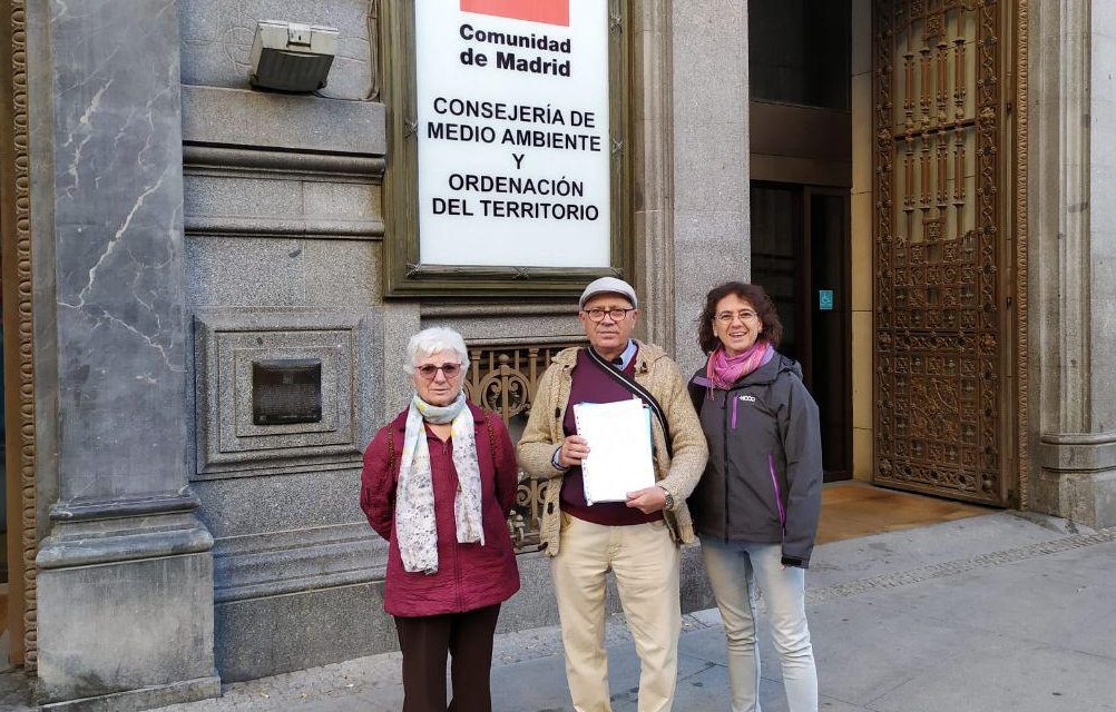 5.000 firmas de Villa de Vallecas contra el traslado a Valdemingómez de la basura del Henares