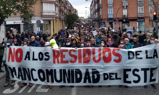 Contundente rechazo en la calle de la llegada de más basura a Valdemingómez