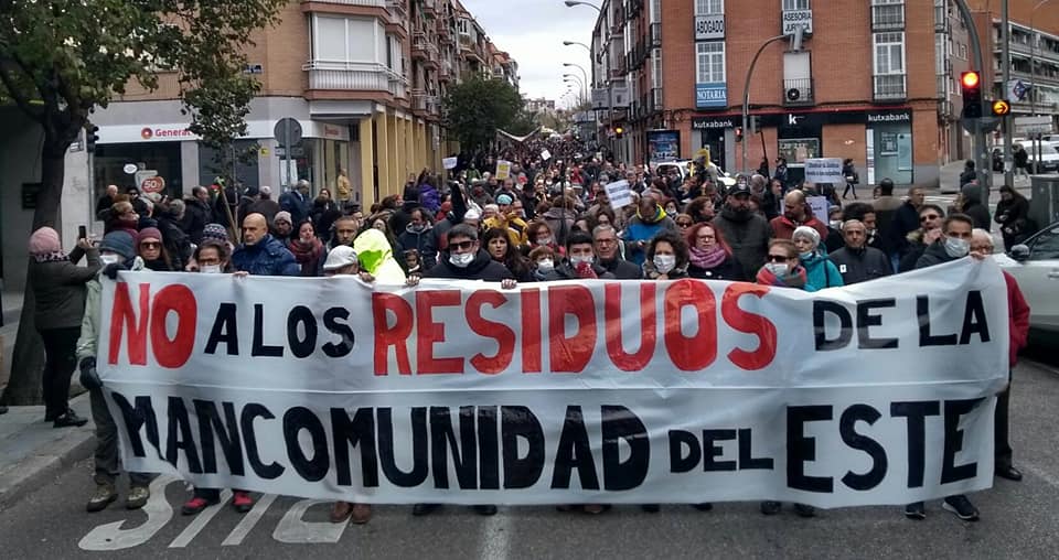 Contundente rechazo en la calle de la llegada de más basura a Valdemingómez